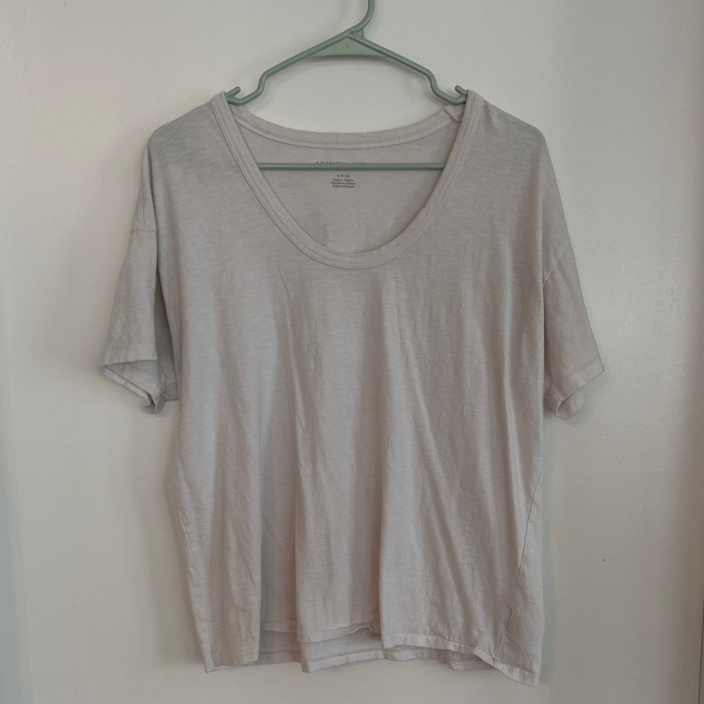American Eagle Outfitters Off-White Short Sleeve Tee